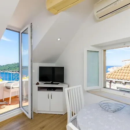 Viktorija - Old Town & Sea View Appartement *