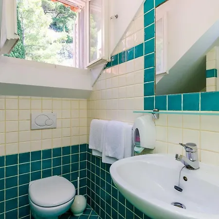 Apartment Viktorija - Old Town & Sea View